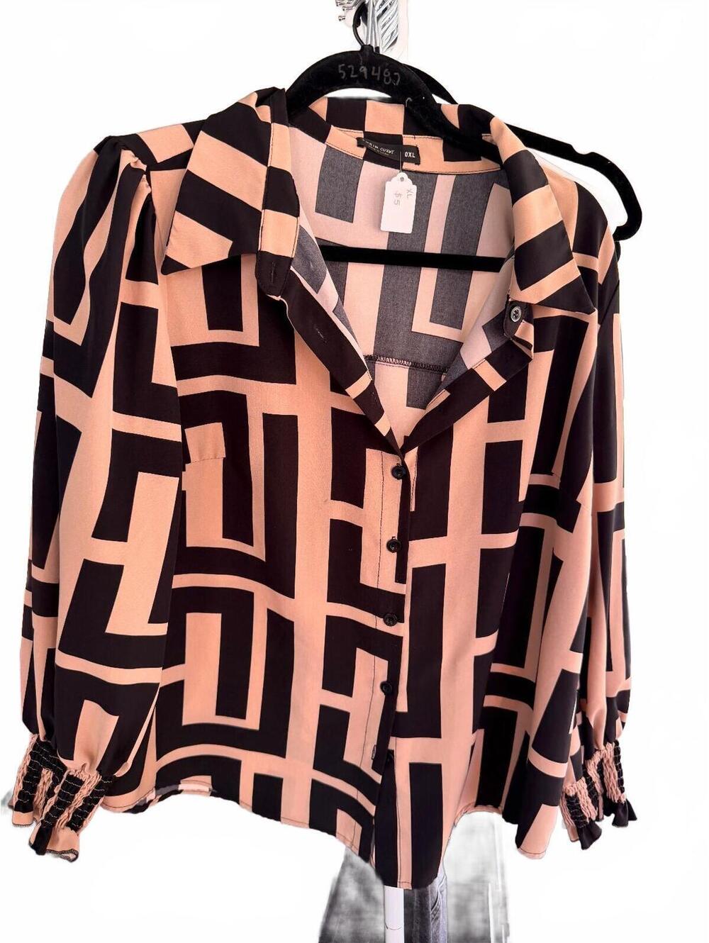 SHEIN Curve Women's Geometric Print Button-Up Blouse, Size OXL